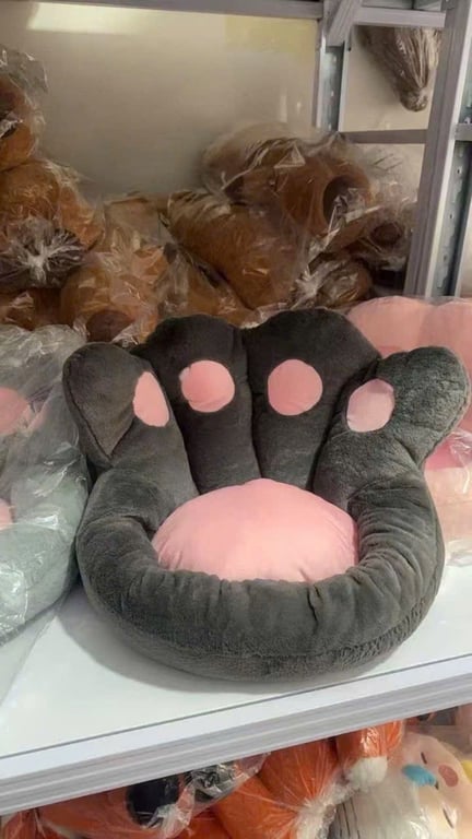 Ghế hình chân mèo