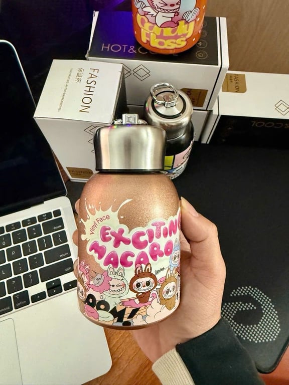 Bình giữ nhiệt labubu nhỏ xinh với dung tích 300ml chất liệu inox 304