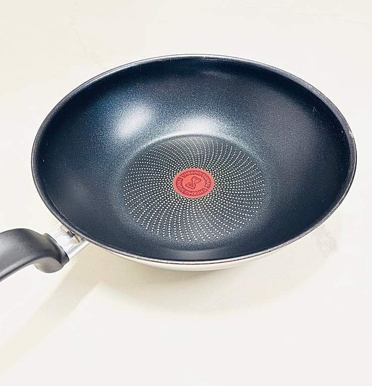 CHẢO XÀO CHỐNG DÍNH SÂU TEFAL PRIMARY 28CM