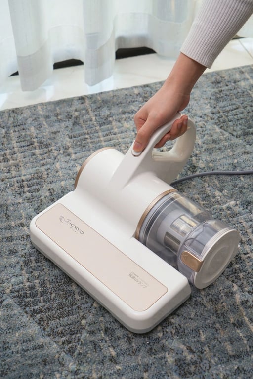 Máy hút bụi và khử khuẩn giường đệm, sofa Kaiyo (mã KGV-4106)