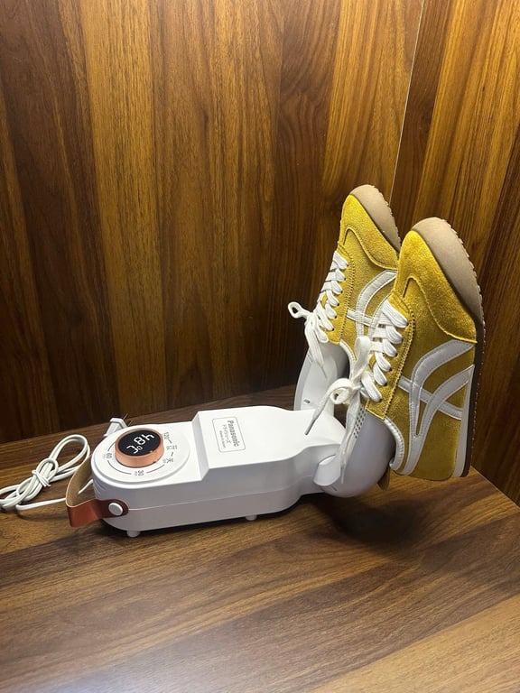 Máy sấy giày panasonic