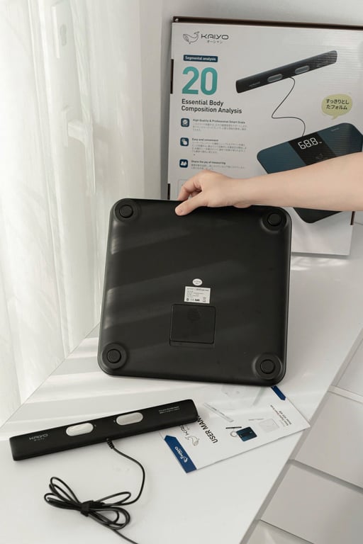 Cân sức khỏe và phân tích 20 chỉ số cơ thể Kaiyo (KSS-408)