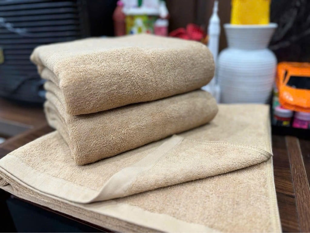 Set 2 khăn tắm Canifa hàng đã cắt tem