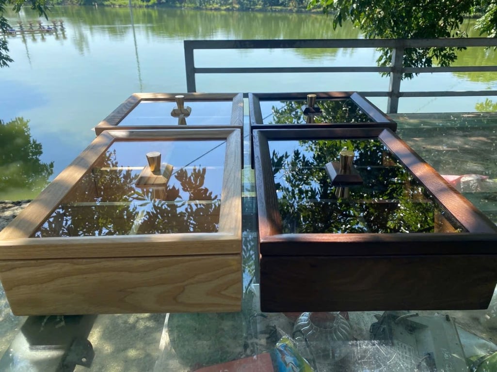 KHAY MỨT TẾT GỖ SỒI sơn inchem của Đức KÈM NẮP KÍNH bao đẹp bao xịn