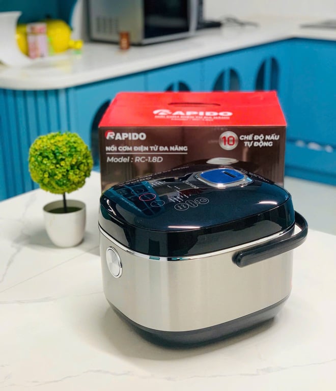 Nồi cơm điện tử Rapido 1.8L RC18D