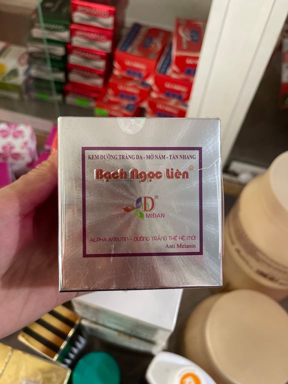 Face bạch Ngọc liên