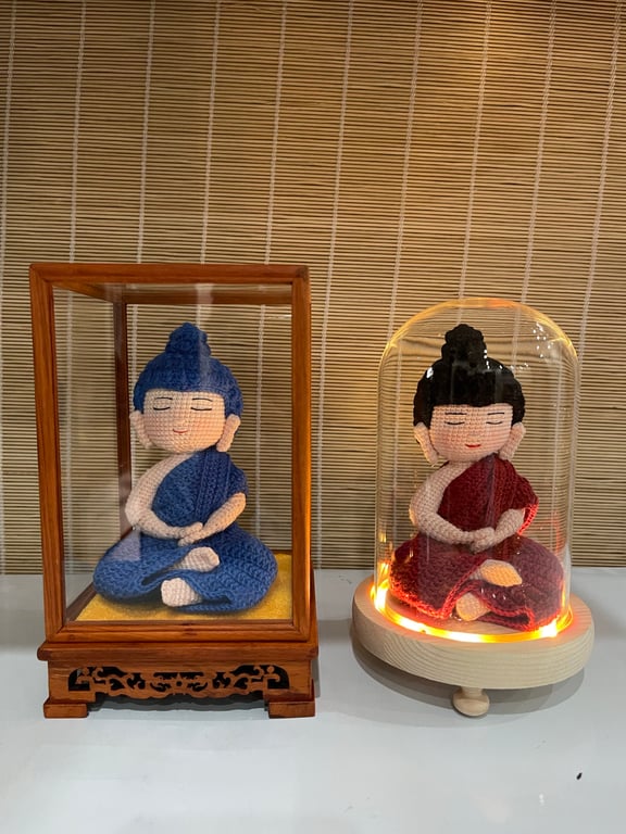 Mái vòm kính có đèn led size 20*25cm