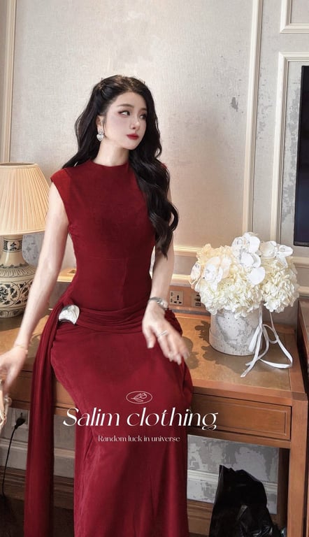 Váy dài đỏ cộc tay chít eo size M - DT165