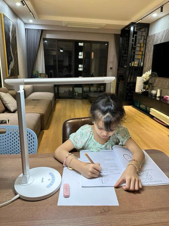 Đèn Học Chống Cận SYMPA DL004