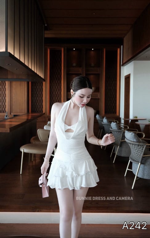 A242- yếm nơ trắng đá LINHHOANG
