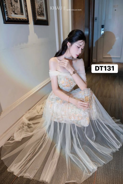 Váy trễ vai hoa xanh lá Khâu