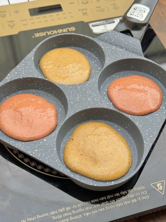 CHẢO CHỐNG DÍNH 4 NGĂN VÂN ĐÁ CAO CẤP QUATRO PAN