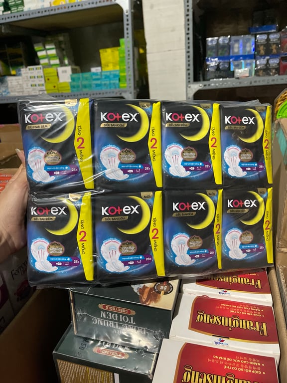 Kotex ban đêm 28cm  lốc /8 gói