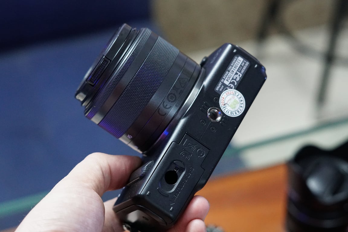 Canon M + kit 15 45