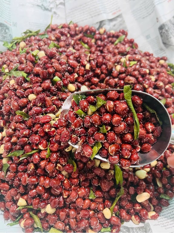 Lạc rang muối hồng, lá chanh 500gr