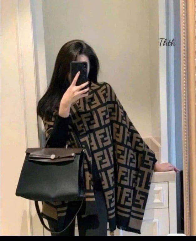 khăn F.endi hàng remake chất dạ pha cashmere