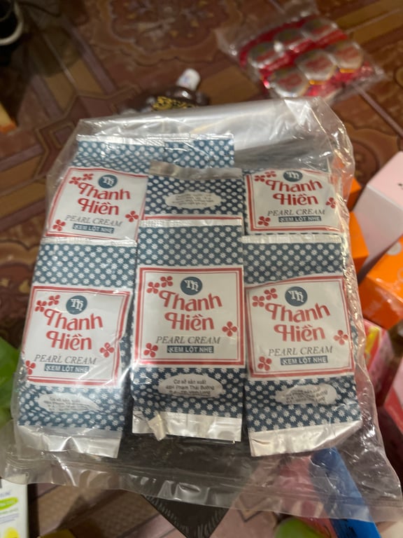 Kem thanh hiền lố 12hộp