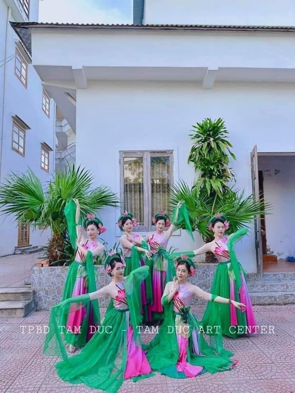 Váy sen liền mẫu hot
