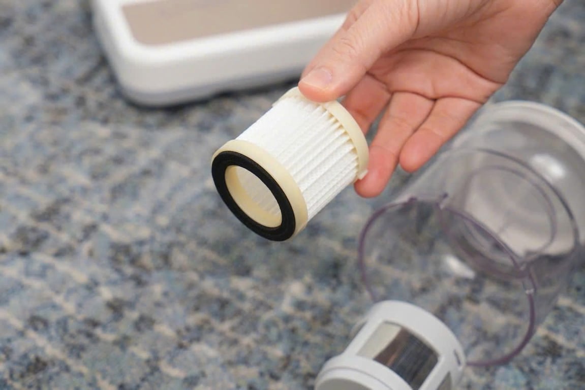 Máy hút bụi và khử khuẩn giường đệm, sofa Kaiyo (mã KGV-4106)