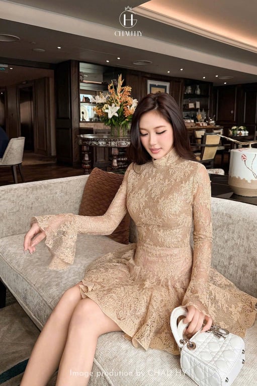 Đầm ren tay loe brand Châu Hy
