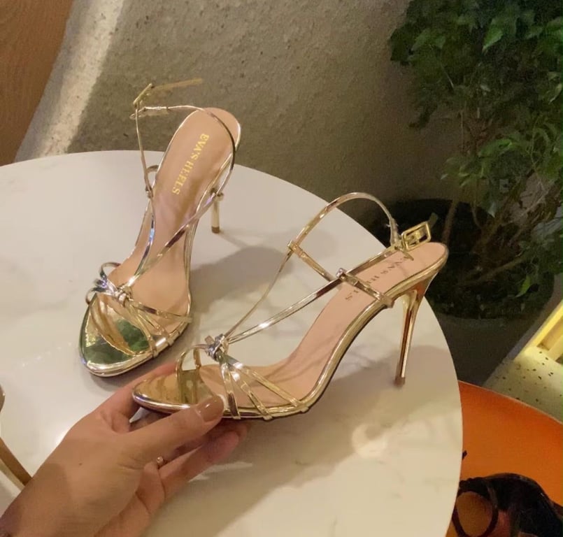 Giày G012 size 38