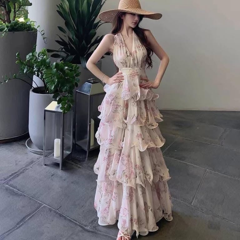 Maxi cổ yếm dài hoa tầng - DT257