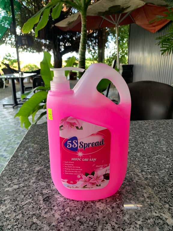 Nước Lau sàn hương lily