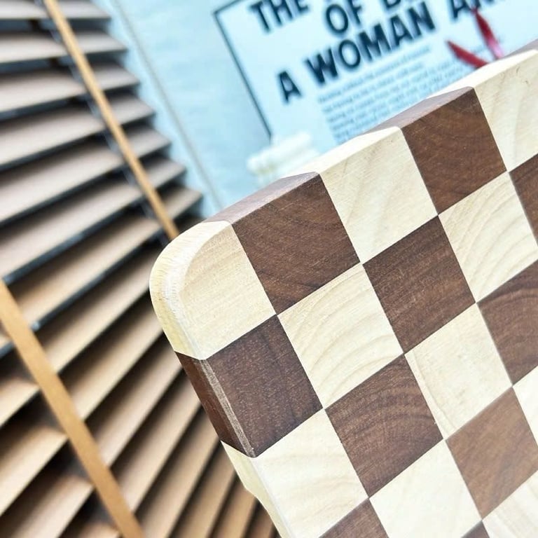 Thớt gỗ Teak hoạ tiết caro Chockmen - CKM256