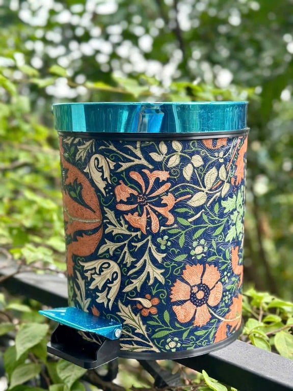 Thùng Đựng Rác 12L Mẫu Hoa Vintage