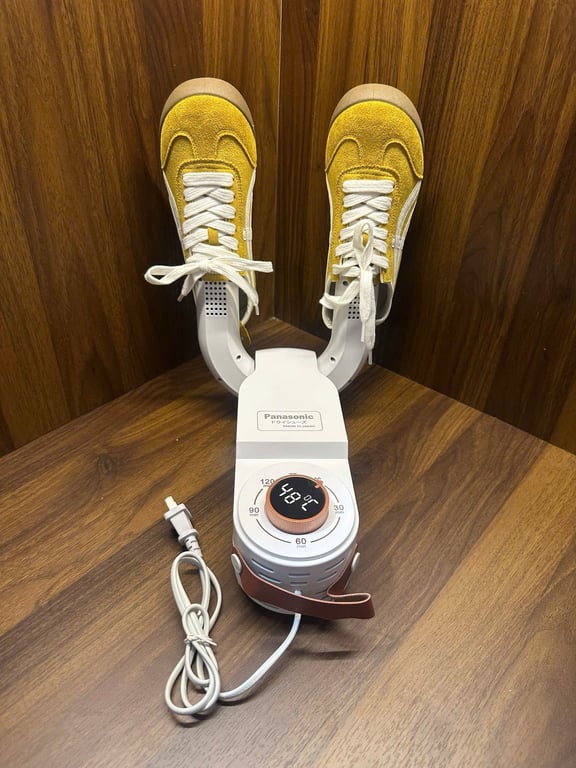 Máy sấy giày panasonic