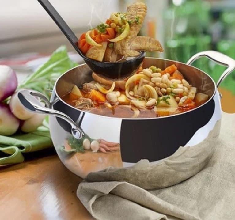 Nồi đúc nguyên khối quả táo 2 quai Oyatton 24 và 26cm