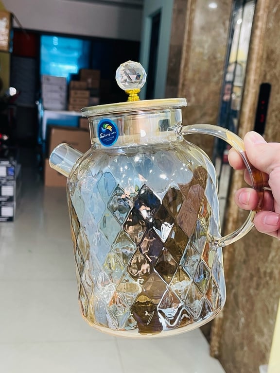 Bình trà vân sần 1.8l thuỷ tinh siêu lung linh !