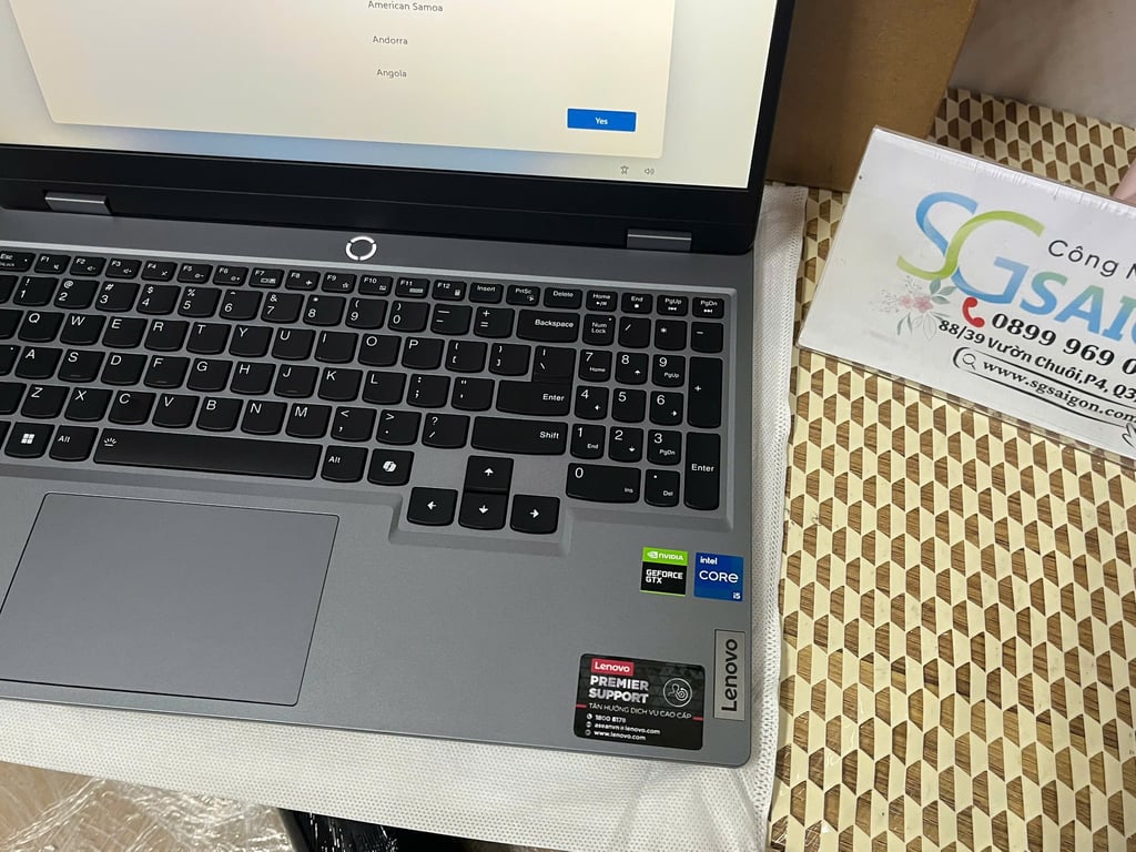 Laptop Lenovo LOQ 15IAX9 83GS001RVN (Intel Core i5-12450HX | 12GB | 512GB | RTX 3050 | 15.6-inch FHD | Win 11 | Xám)