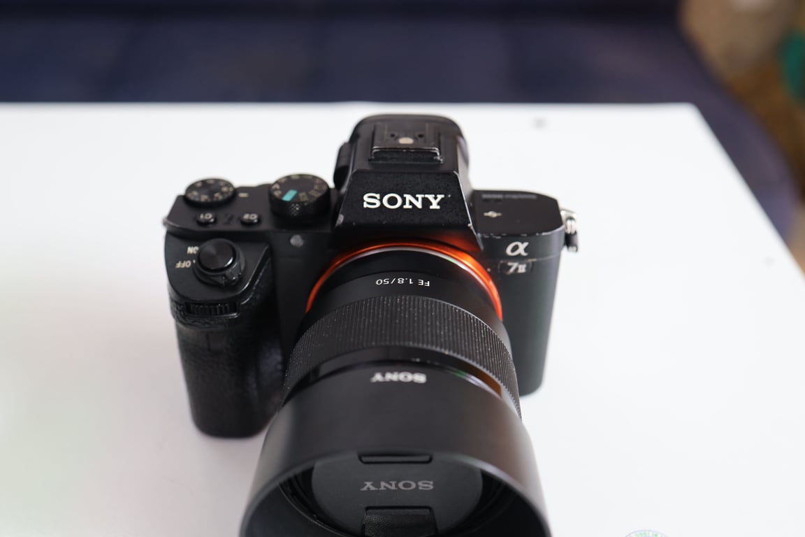 Sony A7ii + len fe 50 1.8 combo chuyên chân dung xóa phông