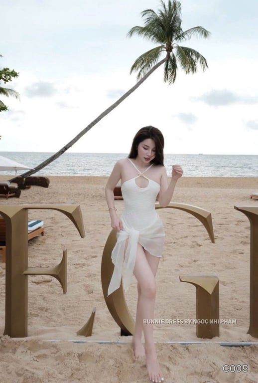C005- set bikini kèm khăn LINHHOANG
