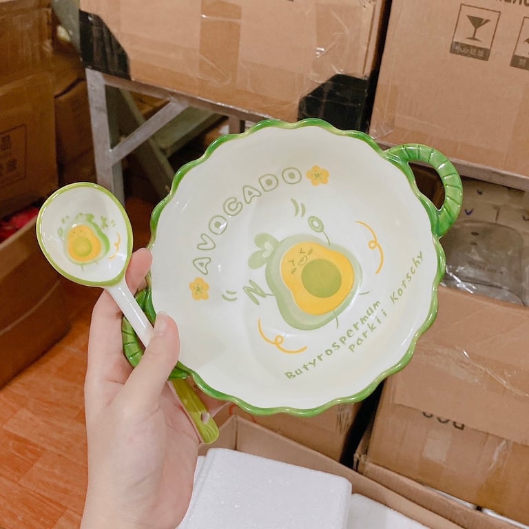 Set Bát Sứ Kèm Thìa Hình Quả Bơ Cute