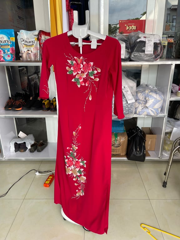 Giặt ( tay) áo dài có đính hạt