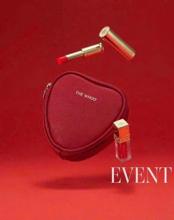 Set son Whoo hoàng cung gồm có 2 cây son và box da đựng son hình trái tim màu đỏ mới coong