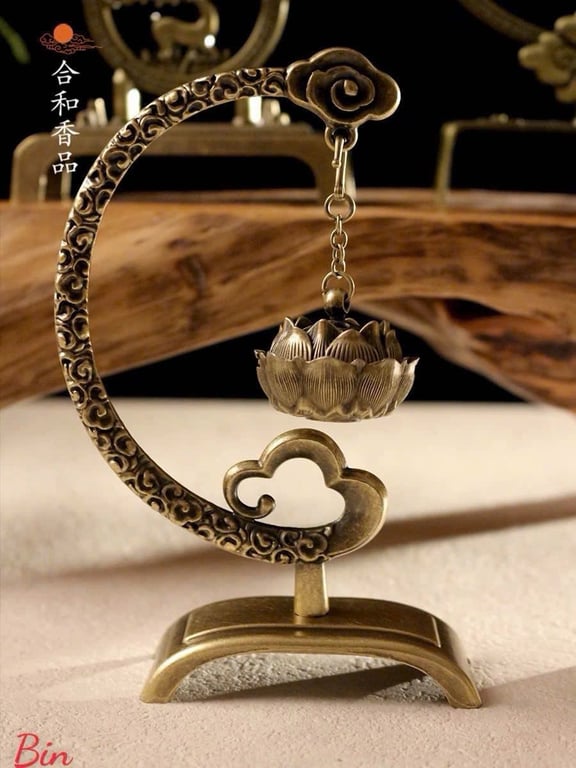 Lư Đốt Nhang Trầm Hương , Xông Nụ Trầm Bằng Đồng Cao Cấp Chạm Khắc Hoa Văn Tinh Xảo Bảo Trầm Linh Hương