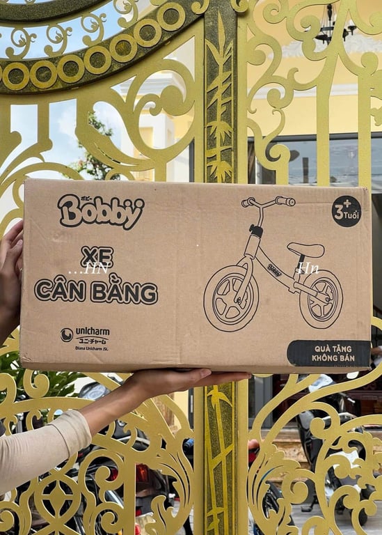 xe chòi chân HKM Bobby cho bé