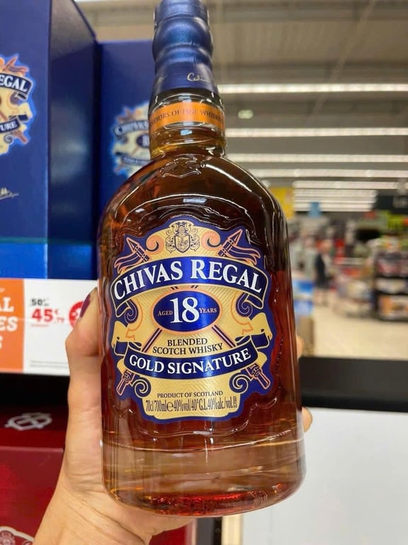 Rượu Chivas Regal 18 Year Old 700ml