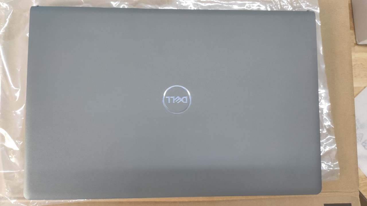 Laptop Dell Vostro 3520 71030559 (i5-1235U, Iris Xe Graphics, Ram 16GB DDR4, SSD 512GB, 15.6 Inch IPS 120Hz, Win11/Office HS 21)