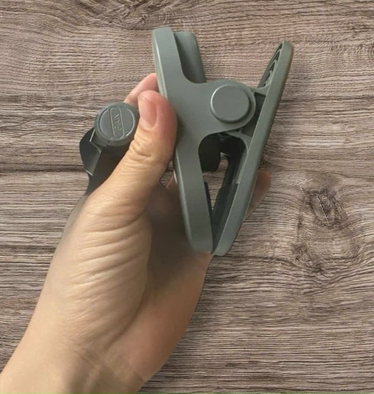 Quạt kẹp sạc điện đa năng mini USB Tiross TS3423