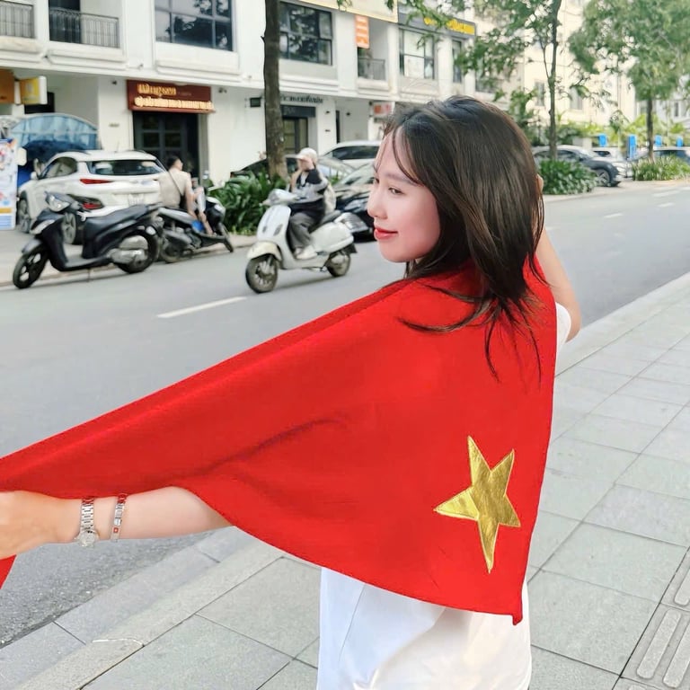 combo mũ + khăn choàng lá cờ VN