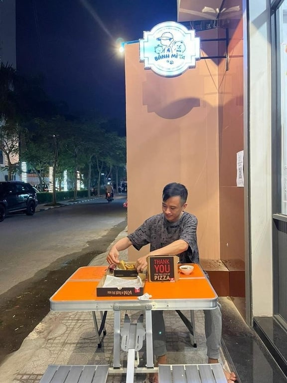 bàn xếp siêu gọn kèm ghế thông minh