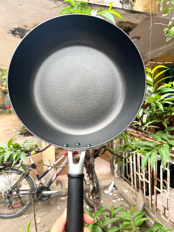 CHẢO RÁN CHỐNG DÍNH LOCKNLOCK BEET OKITSUMO CAO CẤP