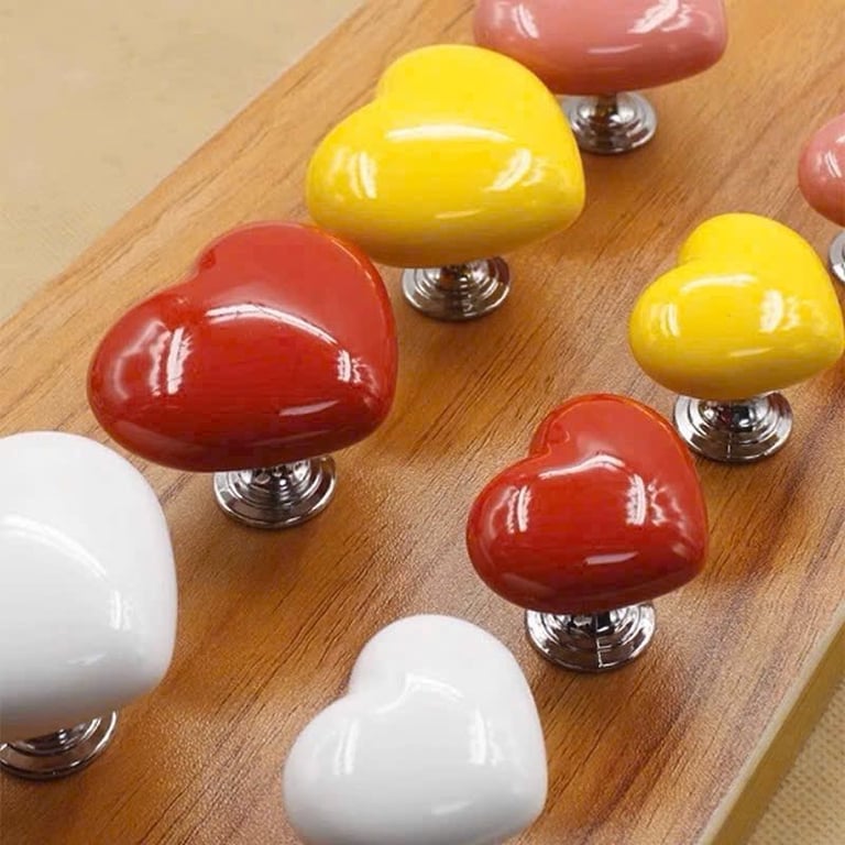 NÚT NHẤN XẢ NƯỚC HÌNH TRÁI TIM