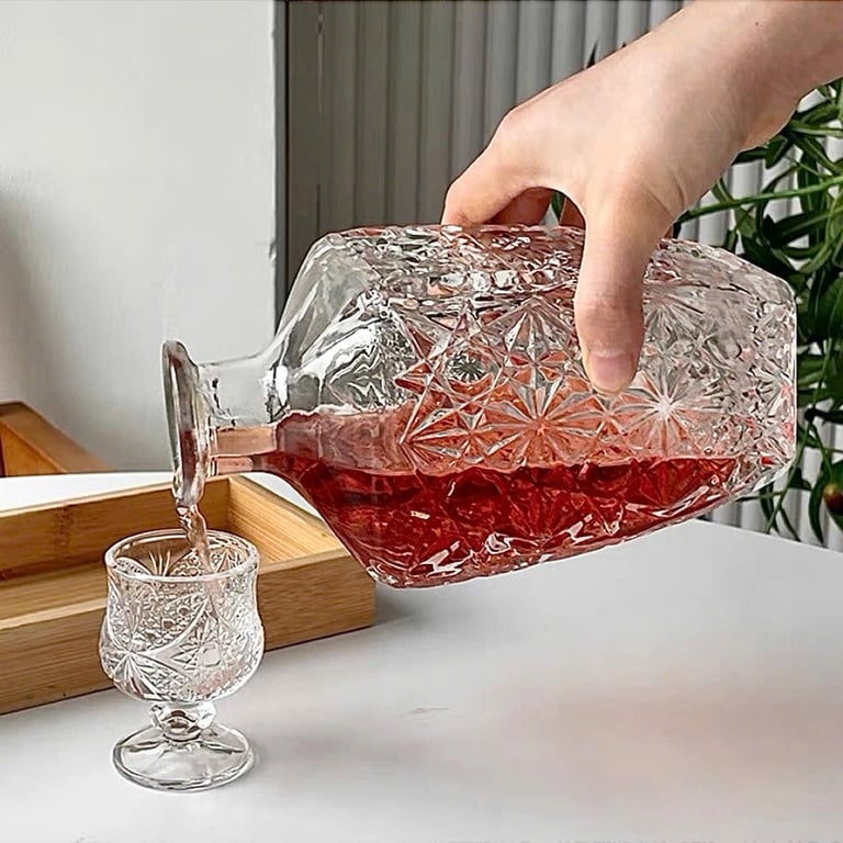 BỘ BÌNH THUỶ TINH KÈM 6 LY XINH XINH ❤️