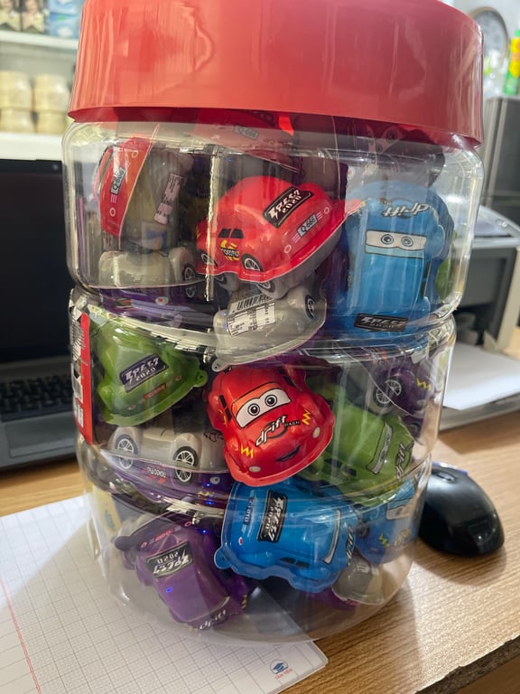 Kẹo xe ô tô lố/50 con