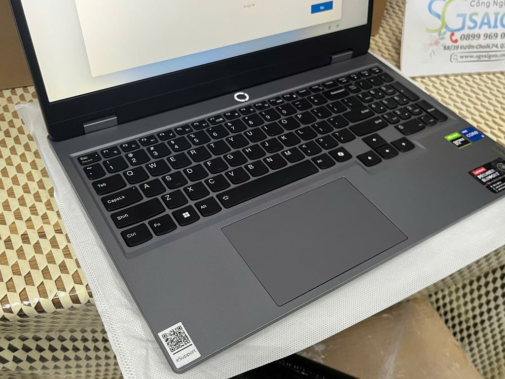 Laptop Lenovo LOQ 15IAX9 83GS001RVN (Intel Core i5-12450HX | 12GB | 512GB | RTX 3050 | 15.6-inch FHD | Win 11 | Xám)